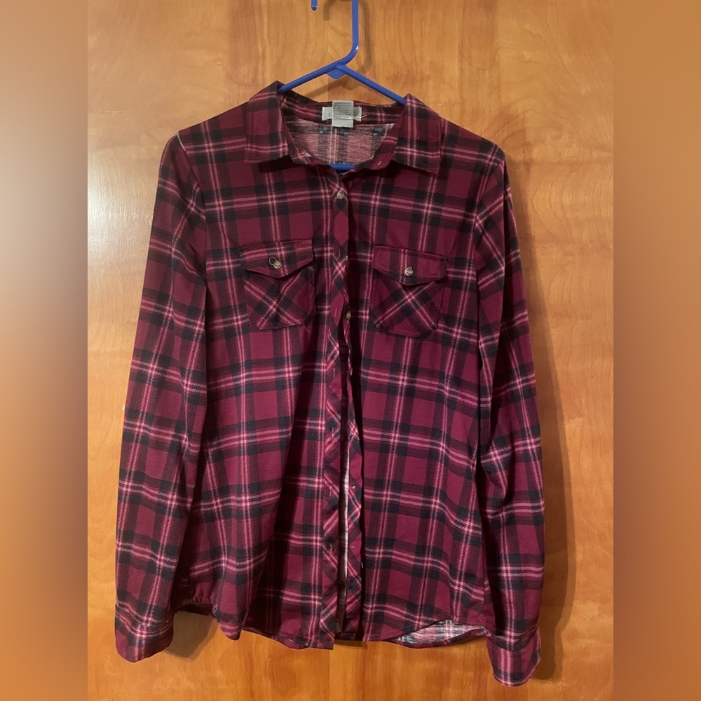 Maroon button up flannel shirt